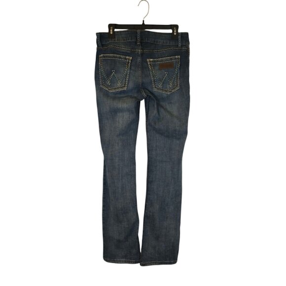 Wrangler Bootcut Embroidered Jeans Women Size 9/10 Blue Casual Denim Medium Wash - Picture 2 of 14